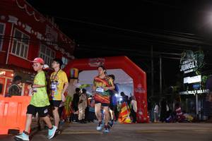 BIB: 4819
                            <button type="button" onclick="openModal(26258800)" class="btn btn-primary btn-sm float-right btn-popup" data-toggle="modal" data-target=".modal-high-quality">
                        <i class="fas fa-shopping-cart"></i> Add to Cart
                    </button>
                                            <button type="button" onclick="isThisMe(26258800, true)" class="btn btn-success btn-sm float-right btn-popup btn-isme hidden" data-toggle="tooltip" data-placement="bottom" title="นี่คือรูปของคุณใช่ไหม คลิกที่นี่เพื่อเอาเข้าอัลบั้ม">
                        <i class="fas fa-plus"></i> Add to album
                    </button>
                    <button type="button" onclick="isThisMe(26258800, false)" class="btn btn-warning btn-sm float-right btn-popup btn-isnotme hidden">
                        <i class="fas fa-ban"></i> Remove from album
                    </button>